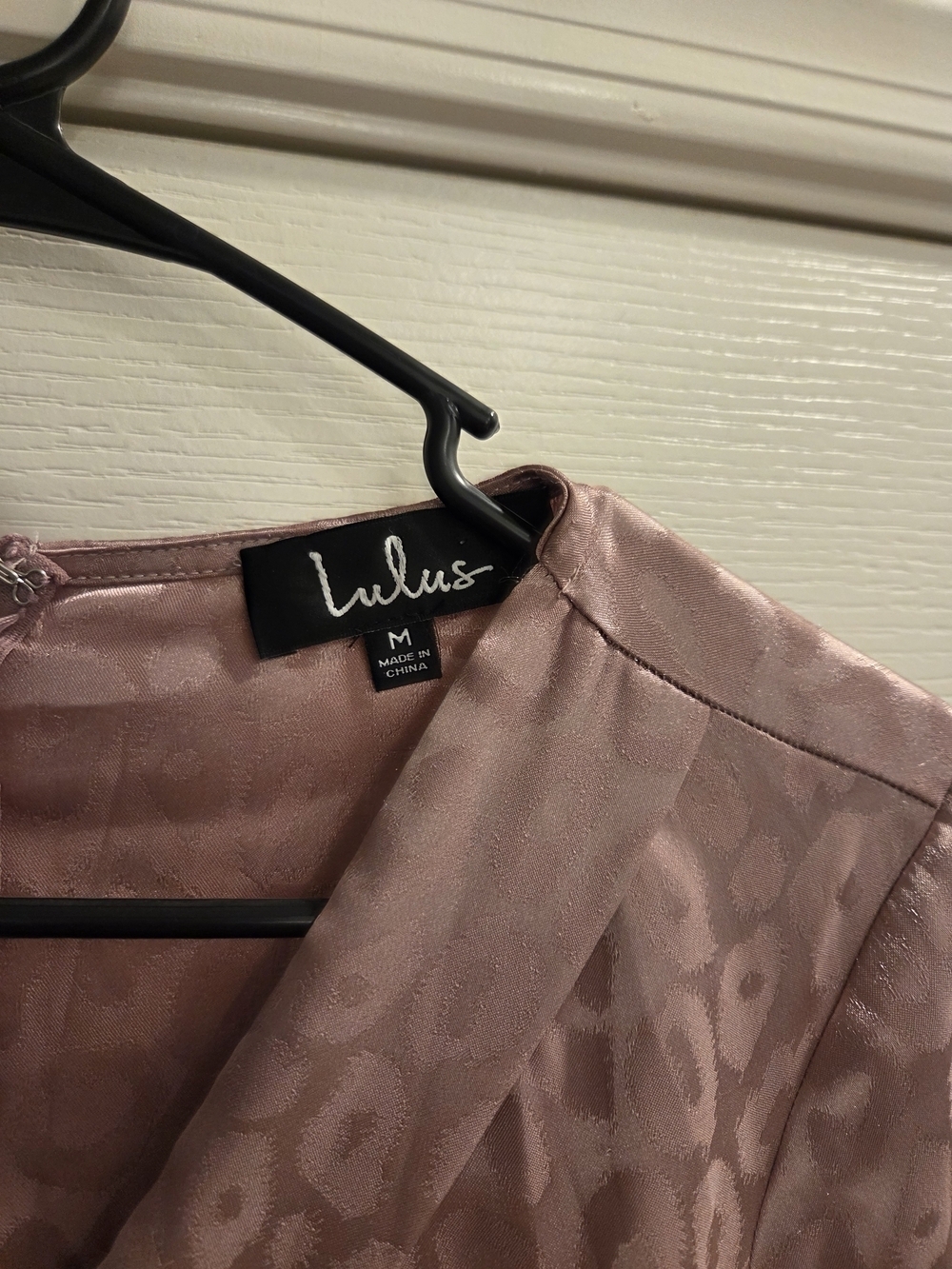 NWT Untamed Dame Dusty Lavender Leopard Print Satin Jumpsuit - Picture 7 of 10